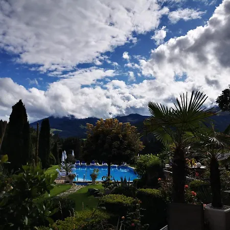 酒店 Gartenhotel Lenzenhof - Wildschoenau- Premiumcard Inclusive 奥伯劳