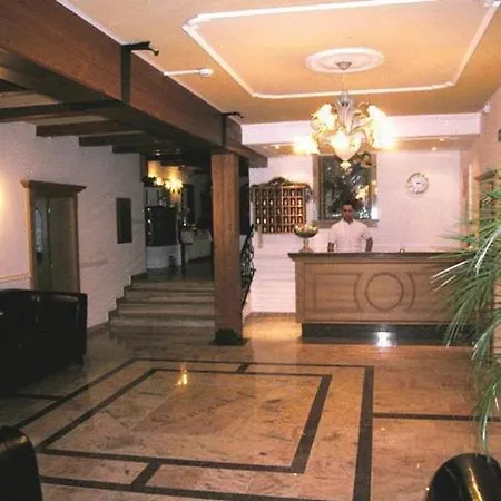 Hotel Lenzenhof 3*
