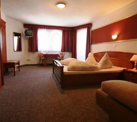 Lenzenhof Hotell Oberau